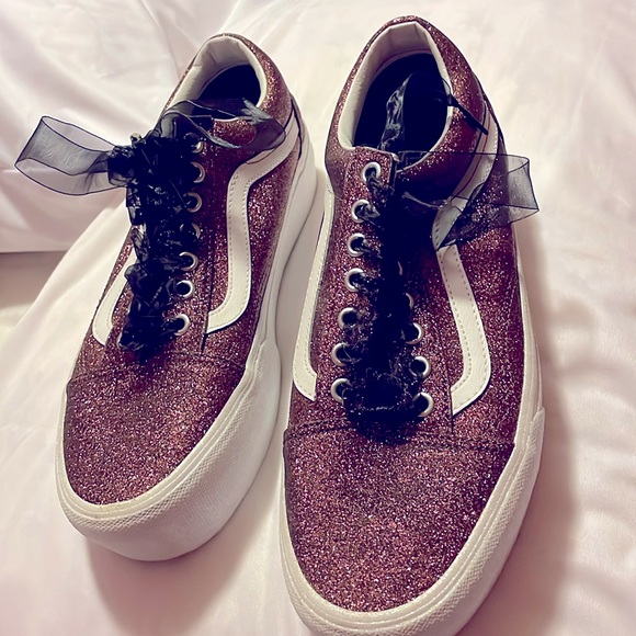 NEW Women's Vans Old Skool Platform Maroon Wild Aster Glitter - Picture 1 of 6
